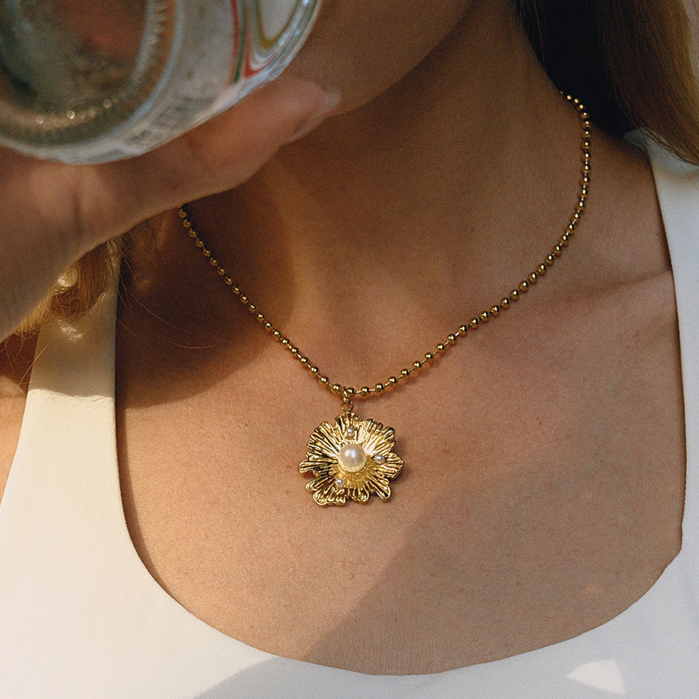 Titanium steel pearl flower necklace