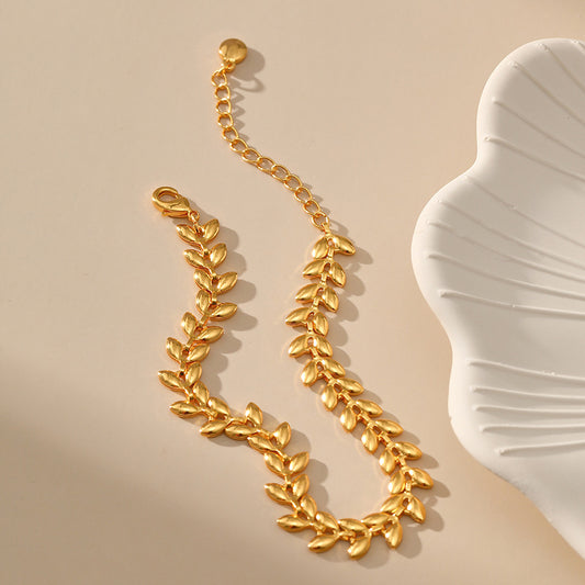 Pulsera Delicada Bañada en Oro