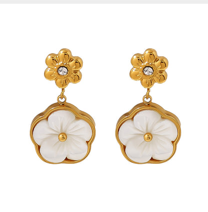 Floral design titanium steel earrings and necklace set