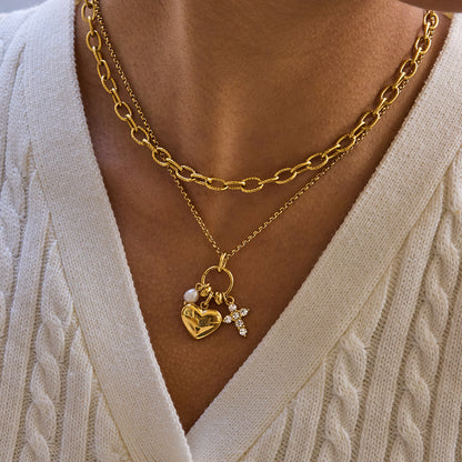 Collar en forma de corazón de acero inoxidable chapado en oro