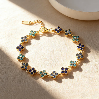 Luxurious and exquisite zircon clover bracelet