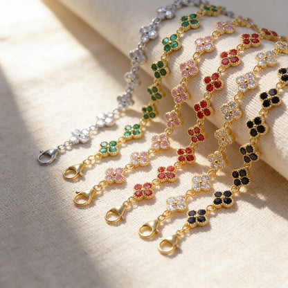 Luxurious and exquisite zircon clover bracelet
