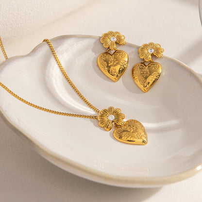 Original design stainless steel 18K heart-shaped earrings and necklace set