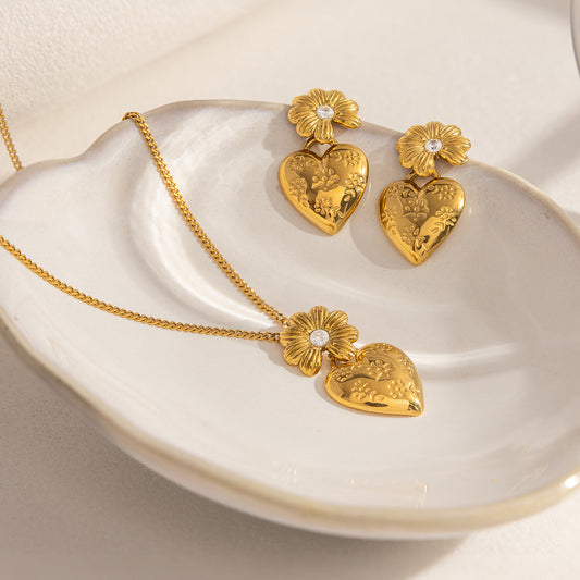 Original design stainless steel 18K heart-shaped earrings and necklace set