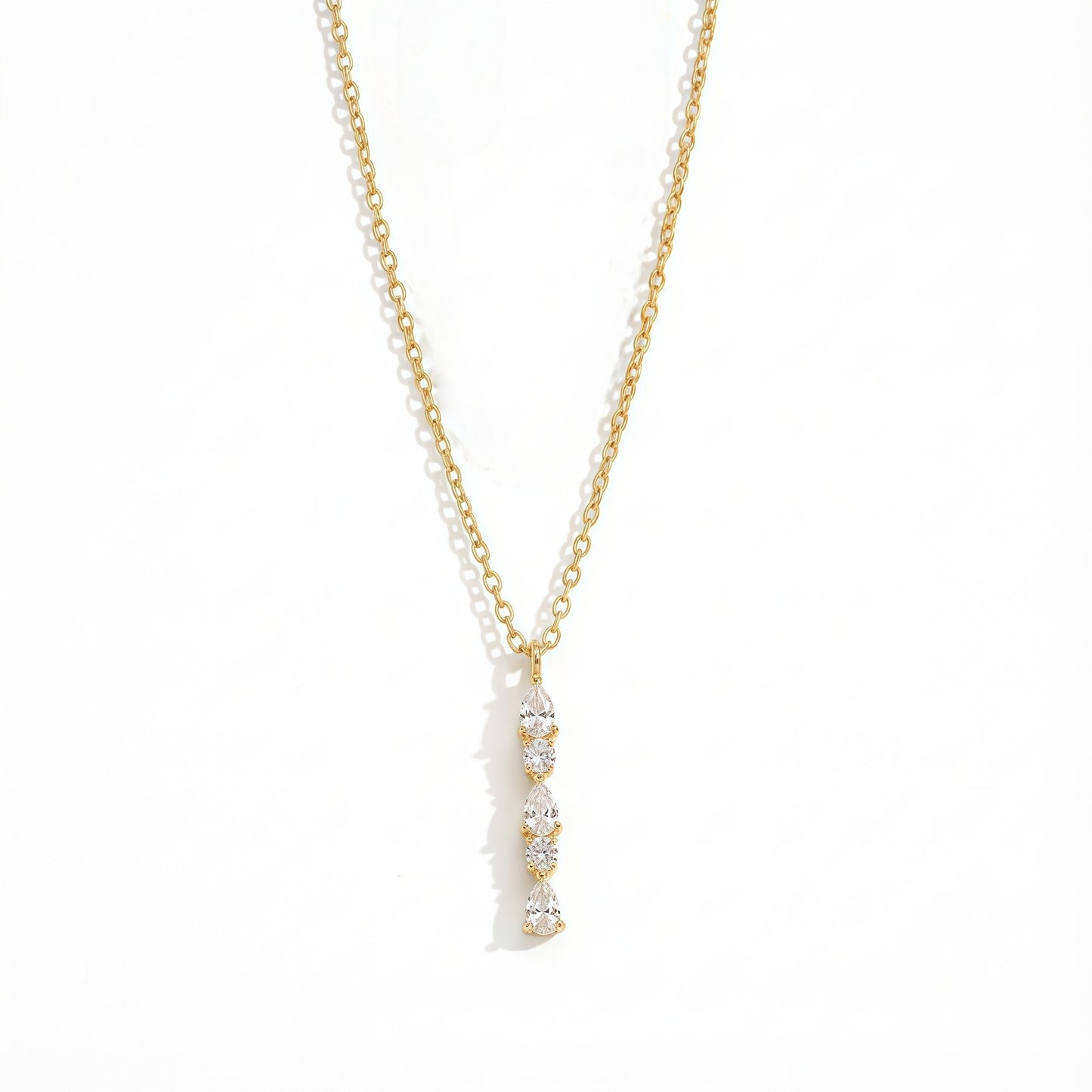 Juego de collares de acero de titanio en capas con colgante de diamante