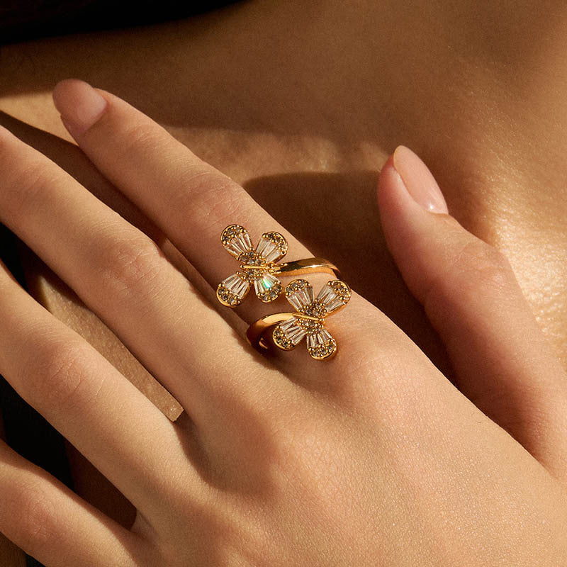 Anillo ajustable de flor