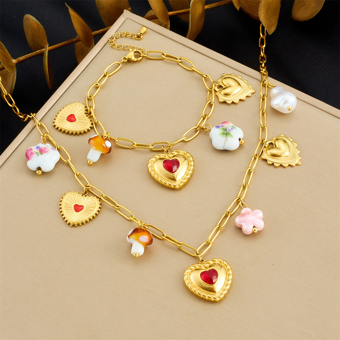 Palace Style Necklace and bracelet Set